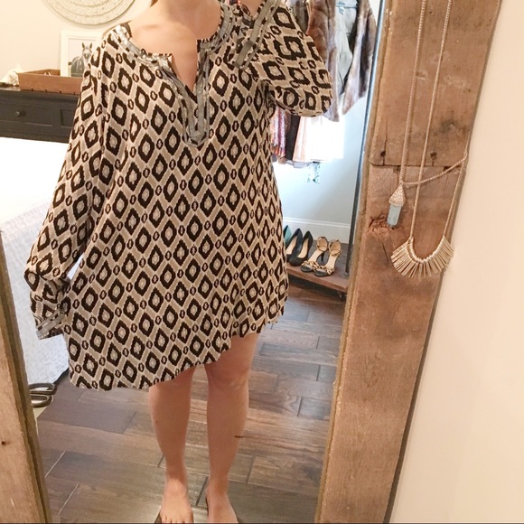 twiggy LONDON Dresses & Skirts - Twiggy London plus size 1X ikat print shift dress